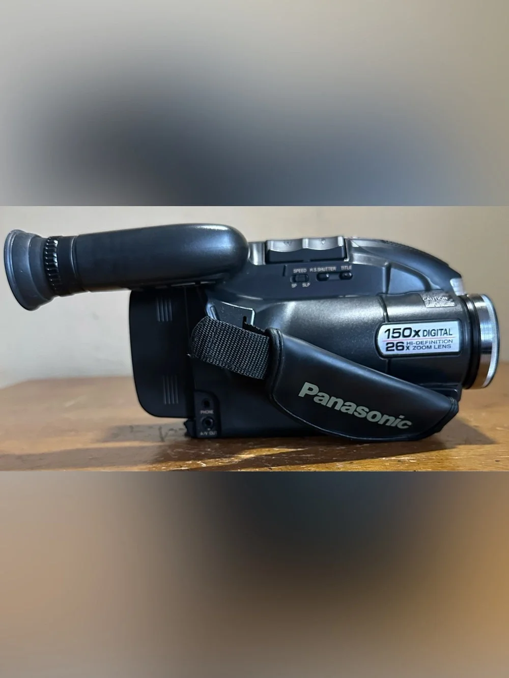 Panasonic Palmcorder PV-L559 VHS-C 150x Digital HD Zoom Lens Palmsight Camcorder
